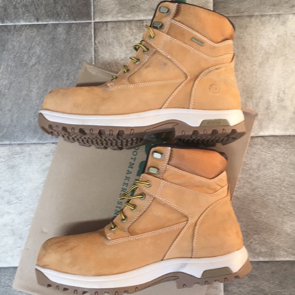 Size 13 6E Dunham 8000 6 inch safety toe boot. Wheat color. - Picture 7 of 8